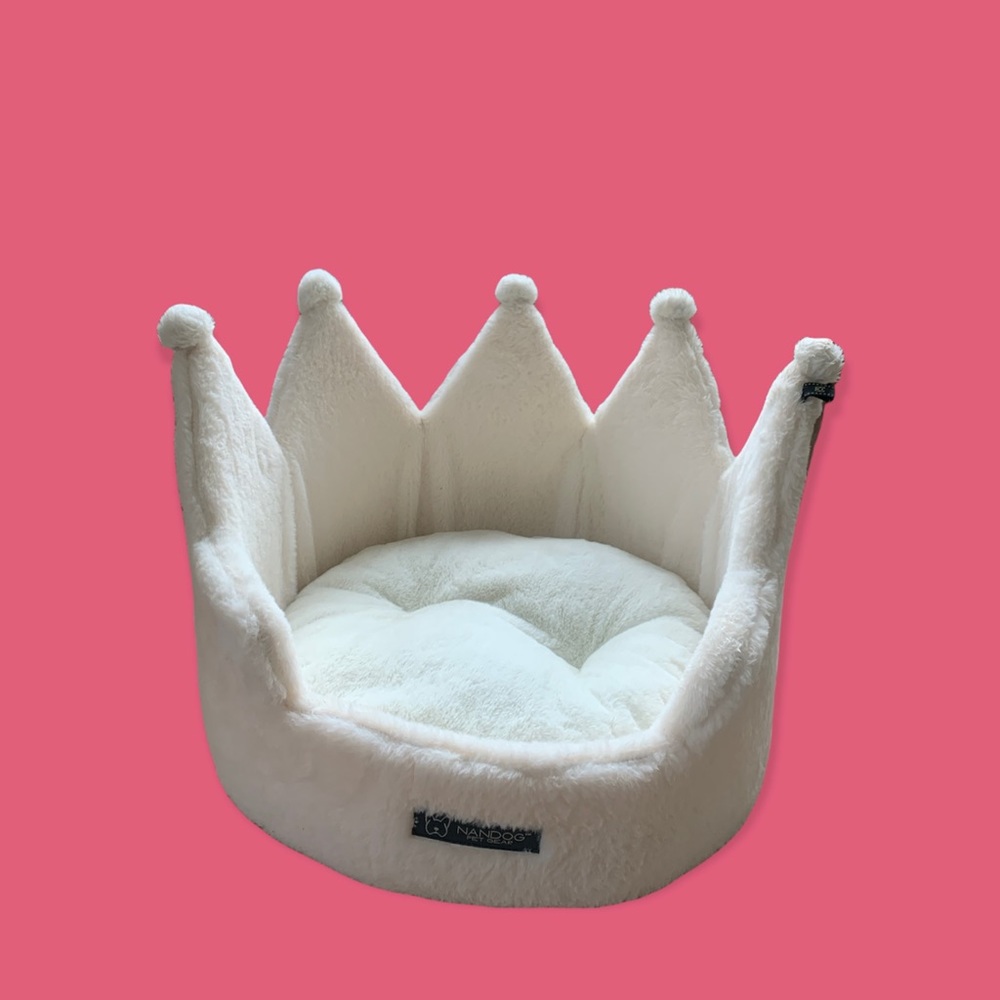 cute queen bed for dog or cat🤍